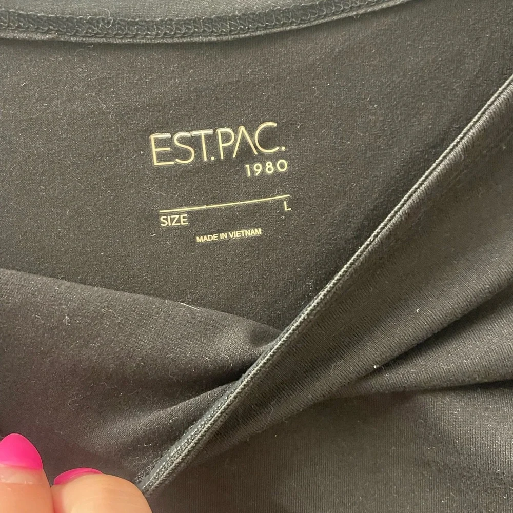 Chic Black Off-Shoulder Crop Top - Picture 2 of 3